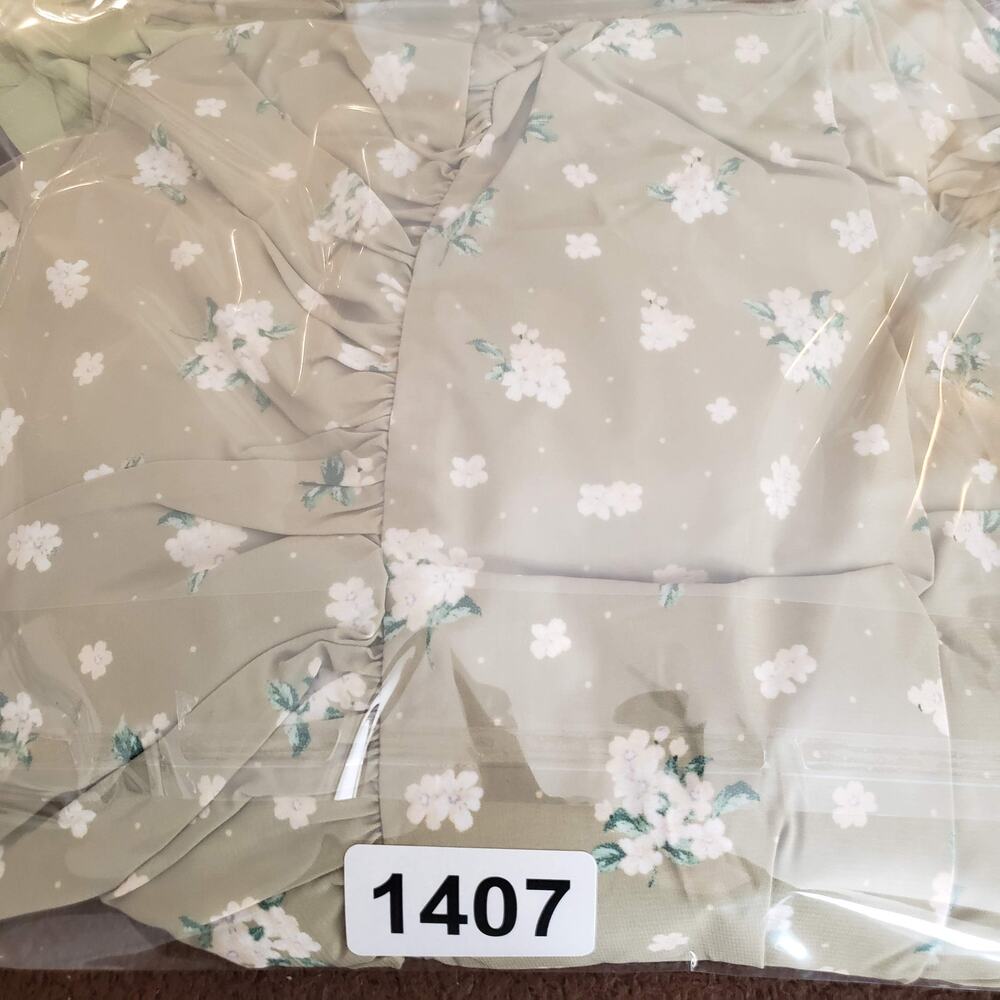 NWT WEWOREWHAT Hi-Low Polka Dot Green Floral Pattern Ruffle Peasant Dress S - Picture 16 of 16